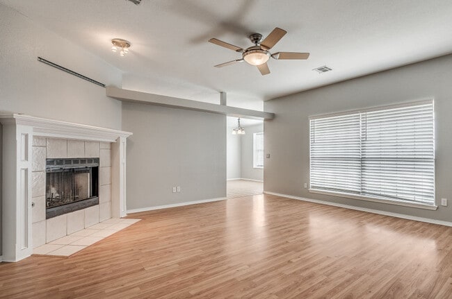 Building Photo - 1717 Briarcreek