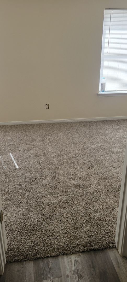 Building Photo - 2810 Windmill Ct