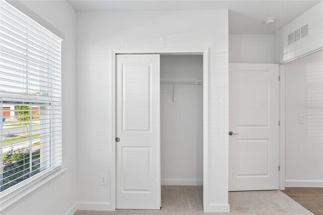 Building Photo - 6692 Homebound Wy