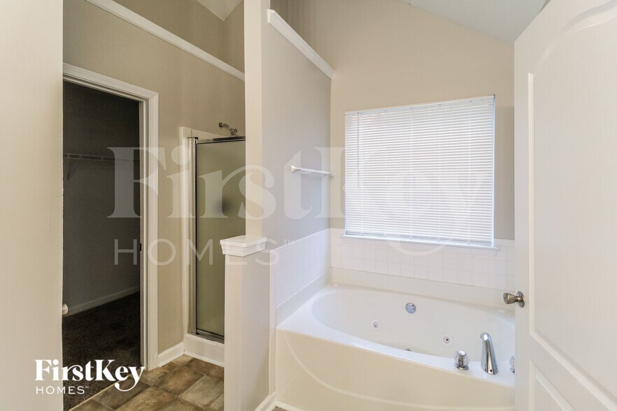 Building Photo - 232 Buckeye tr