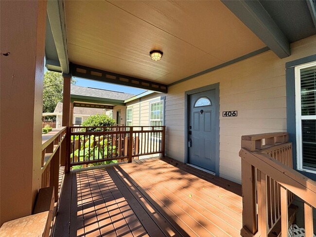 Building Photo - 406 McPhail St