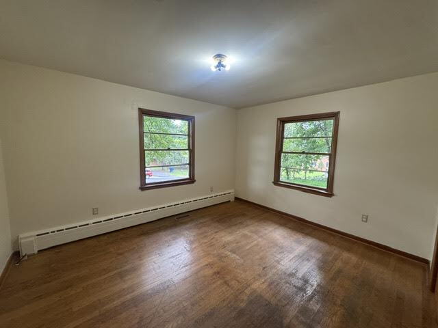 Building Photo - Charming 3-Bedroom Home with Large Yard, Carport & Unfinished Basement on Salem Avenue in Front R...