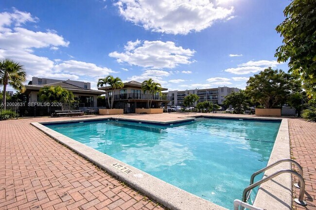 Building Photo - 5755 W 20th Ave