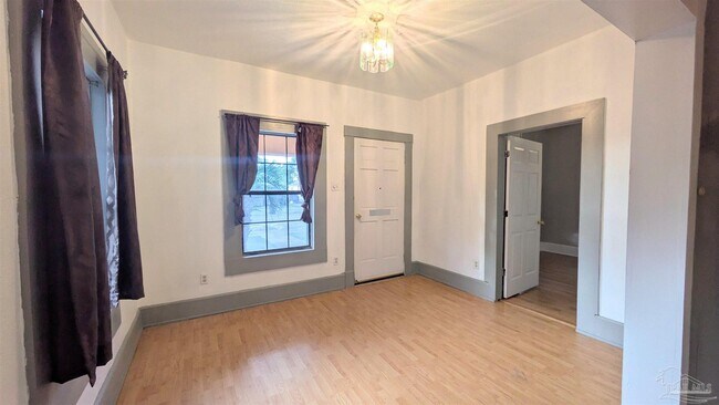 Building Photo - 1014 W Gregory St