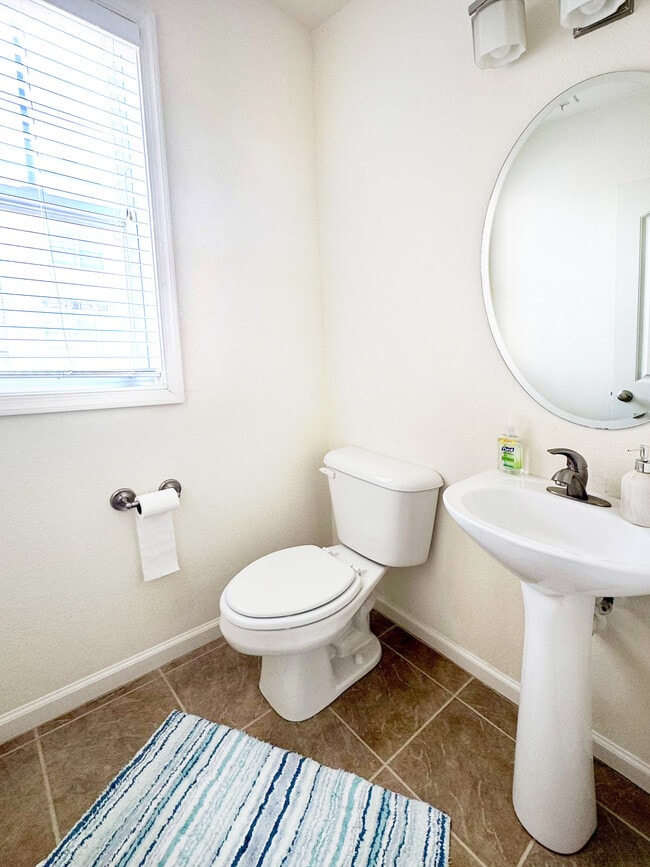 Building Photo - 4756 Beach Bay Ct