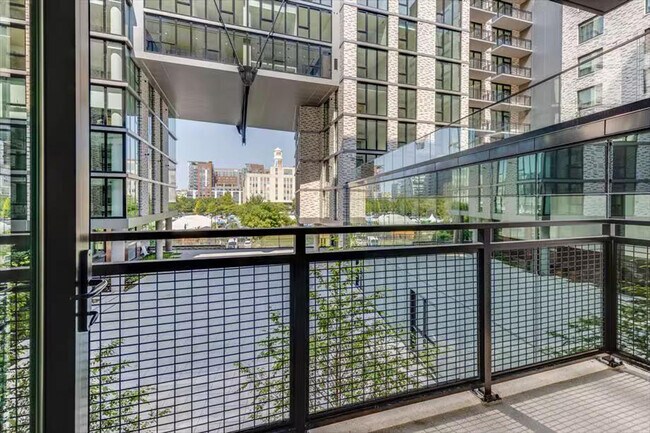 Building Photo - 1051 First St NE