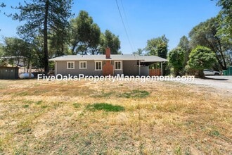 Building Photo - 520 Fowler Ln