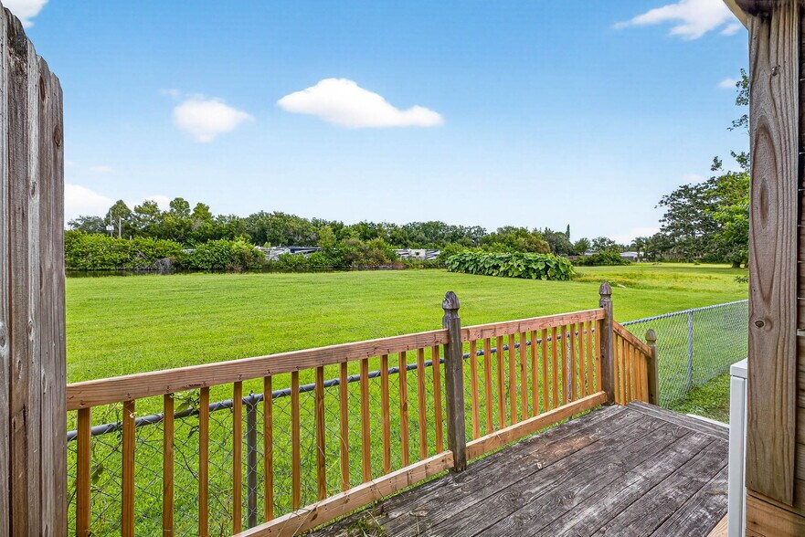 Building Photo - 2146 Ranchita Trail