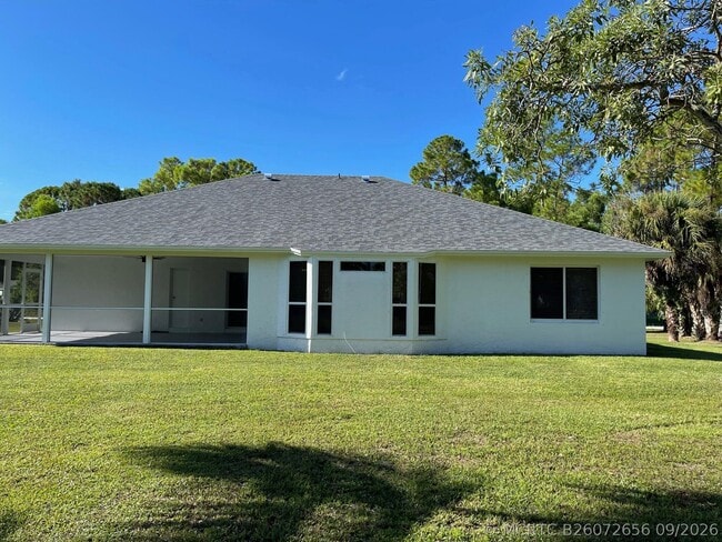 Building Photo - 14825 76th Rd N