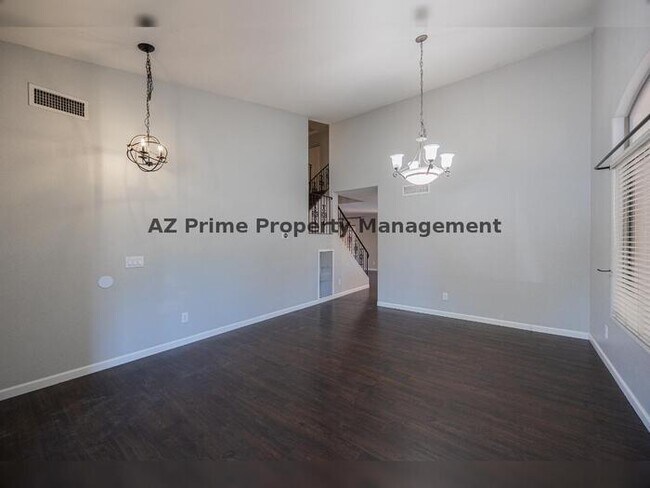 Building Photo - 16090 W Latham St