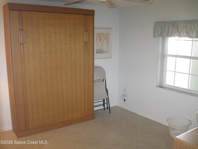 Building Photo - 630 S Brevard Ave