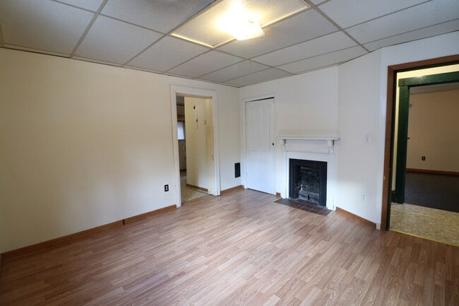 Building Photo - 1 Bed/1 Bath Home steps from the Downtown Campus - Available Now, June, July or August!