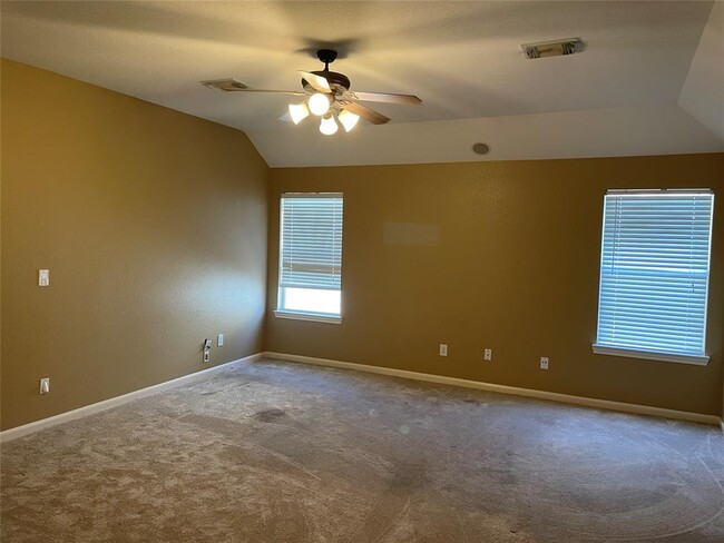 Building Photo - 2721 Hidden Landing Dr