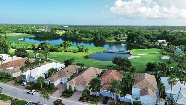 Building Photo - 210 Coral Cay Terrace