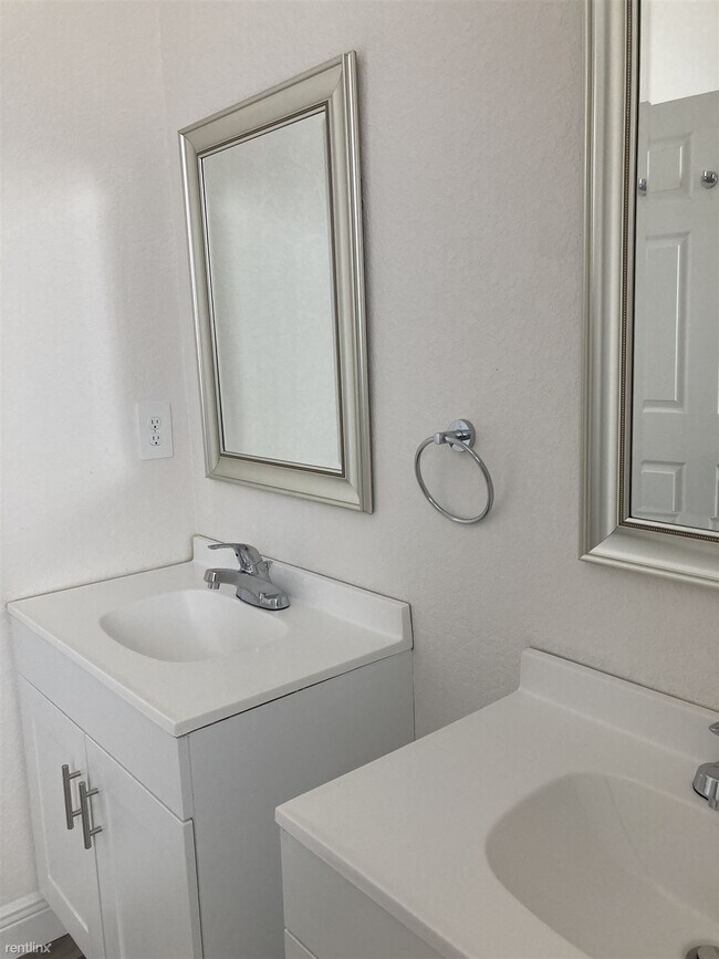 Building Photo - 3 br, 2 bath House - 2224 Mincey Terrace