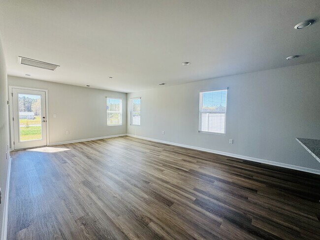 Building Photo - 84 Cpe Pt Dr