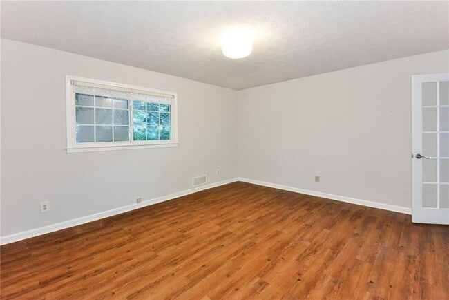 Building Photo - 5748 Jordanaire Pl NW