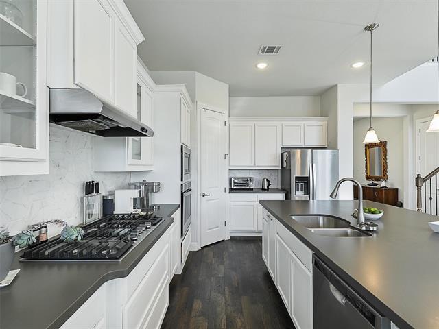 Building Photo - 1820 Amazon Dr