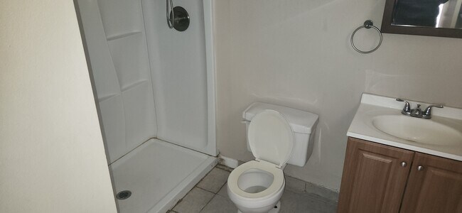 Building Photo - 4405 Royal St