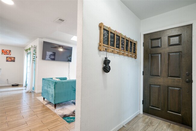 Building Photo - 10912 Gulf Fwy