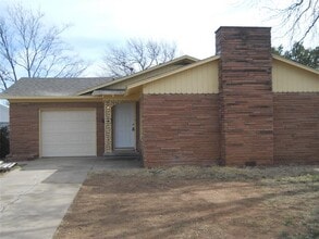 Building Photo - 1833 Sayles Blvd