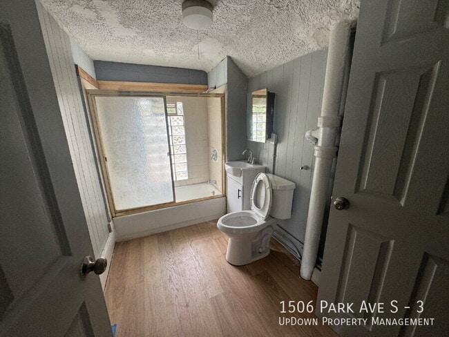 Building Photo - 1506 Park Ave