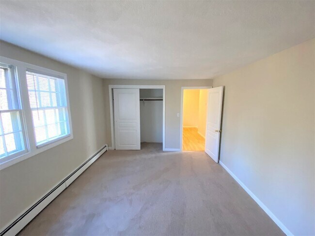 Building Photo - 15 Appaloosa Dr