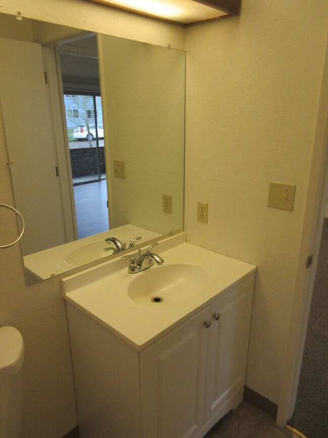 Building Photo - One Bedroom Apartment by Bush Park