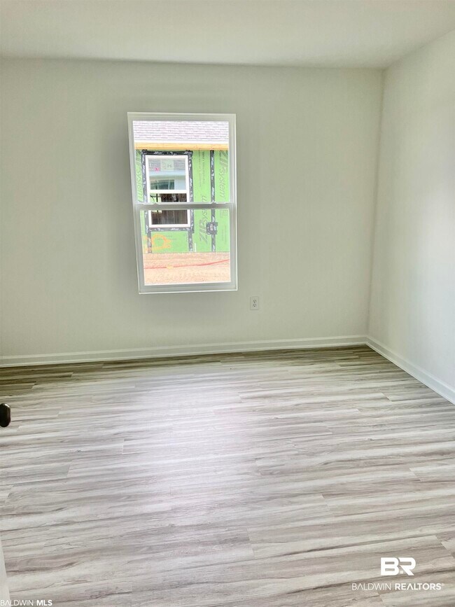 Building Photo - 428 Winters Ave