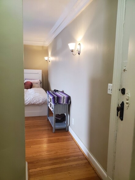 Building Photo - 15 E Kirby St