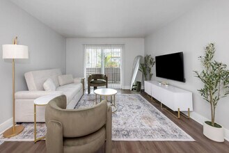 Building Photo - 4301 W Cleveland St