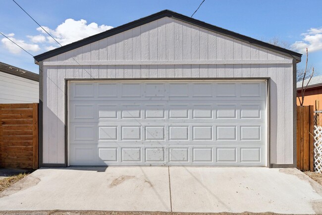 Building Photo - 3310 Ivy St