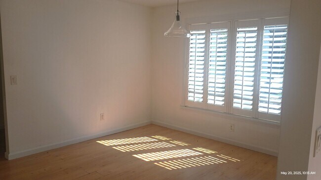 Building Photo - 3 bedrooms  in The Trails subdivision in O...