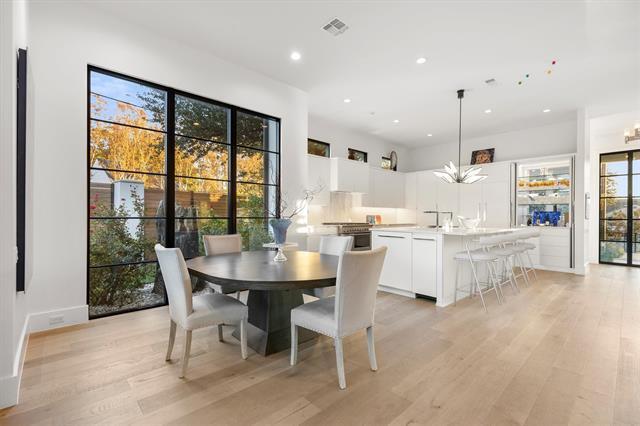 Building Photo - 3771 Almazan Dr