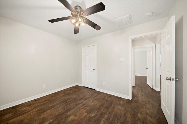 Building Photo - 22 Heron Hollow Ct