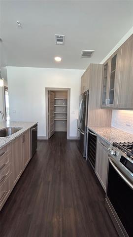 Building Photo - 11201 American Elm Wy