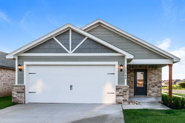 Building Photo - 12700 Carrara Ln
