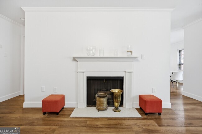 Building Photo - 23117 Plantation Dr NE