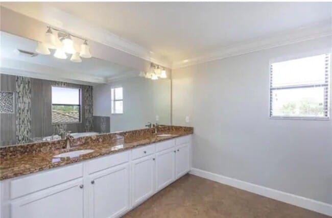 Building Photo - 6914 Quiet Creek Dr