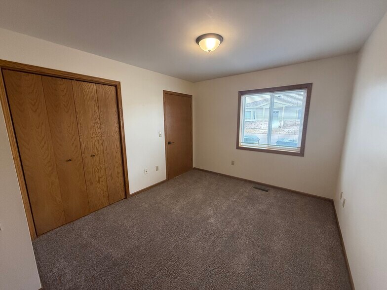 Building Photo - 1212 Glenn Pl