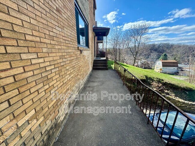 Building Photo - 229-231 Marylea Avenue