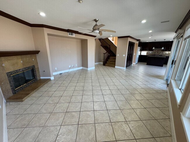 Building Photo - Gorgeous for 4 Bedroom and gated community
