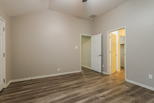 Building Photo - 16924 Tableland Trail