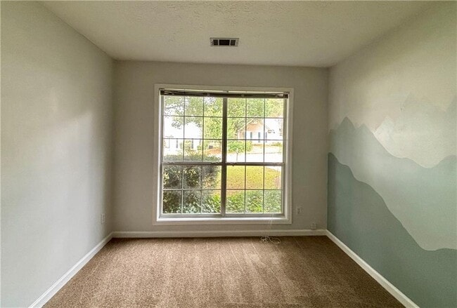Building Photo - 2900 Camelot Woods Dr NW