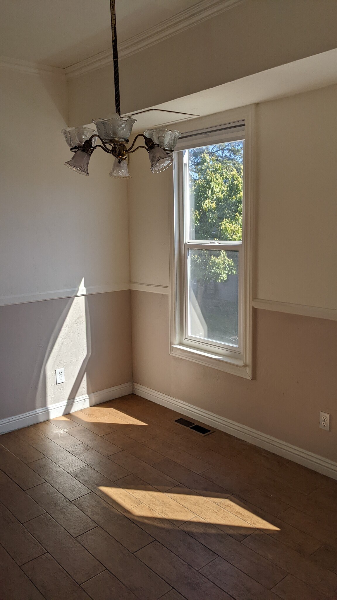Dining Room - 1121 12th St