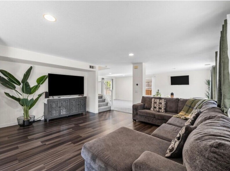 Building Photo - 39111 Cima Mesa Dr