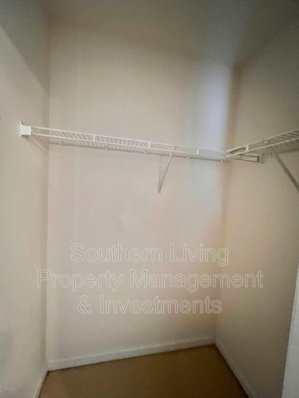 Building Photo - 11840 Royal Castle Ct