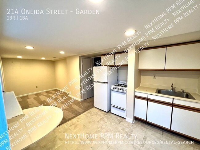 Building Photo - 1 Bedroom near Grandview Ave for March or ...