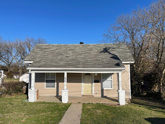 Primary Photo - Adorable 3 Bedroom Home