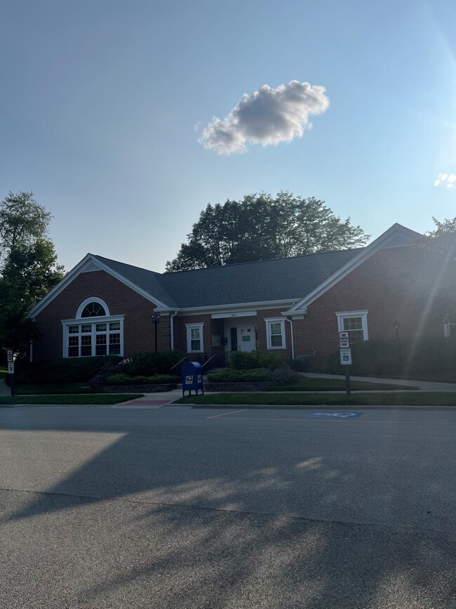 Building Photo - 1006 Butternut Ln